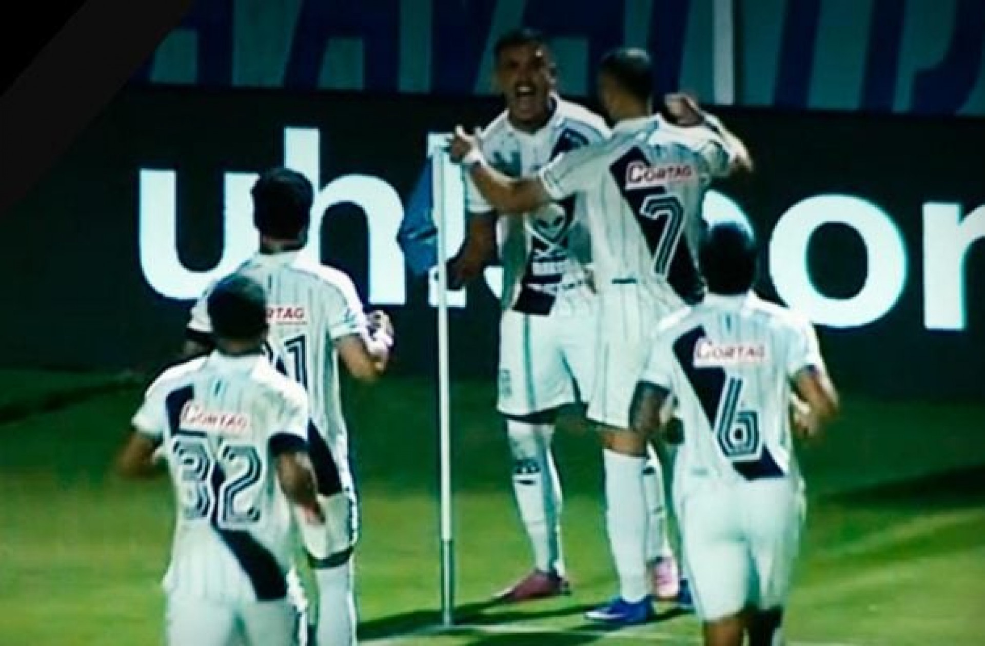 Ponte Preta x Am&eacute;rica-MG, AO VIVO, com a Voz do Esporte, &agrave;s 18h30