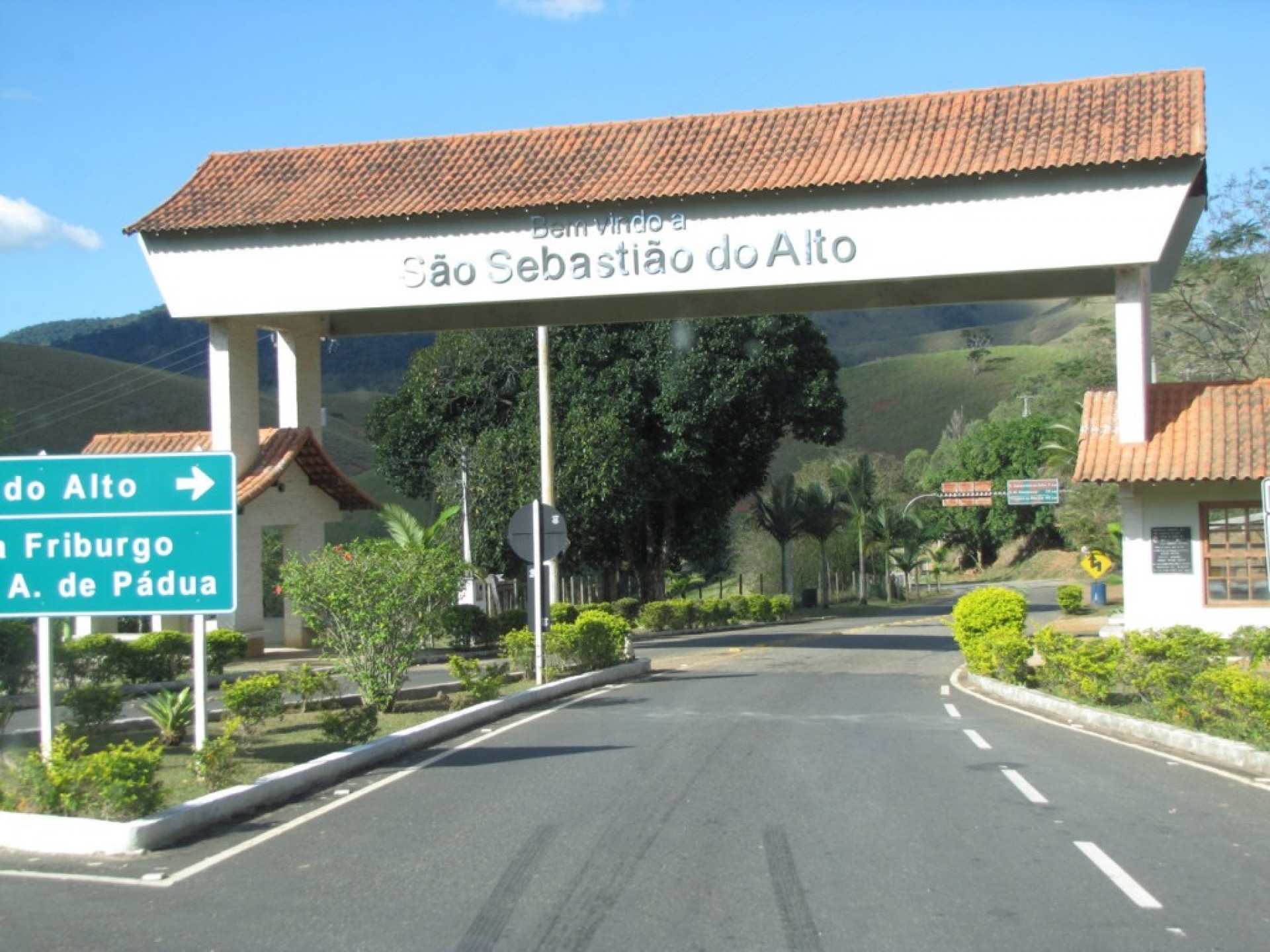 São Sebastião do Alto recebe apoio da Alerj após prejuízos causados por chuvas