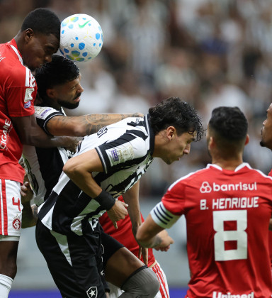 Botafogo fica no empate com Internacional pelo Brasileirão