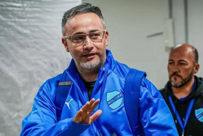 Adversário do Fluminense vive crise a pouco dias do confronto pela Libertadores