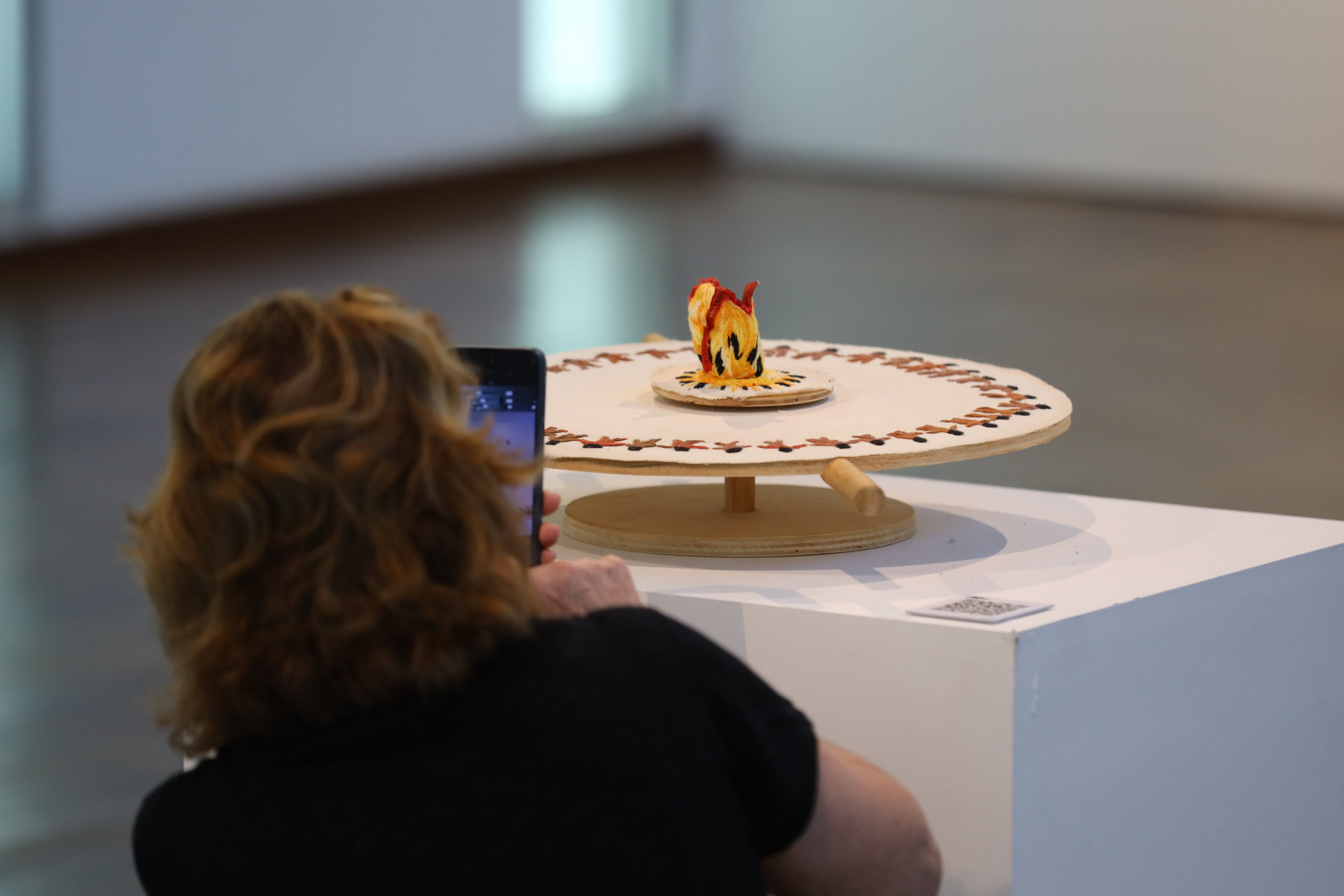 Exposição ficará em cartaz até o dia 29 de maio - Divulgação / Leonardo Ferraz