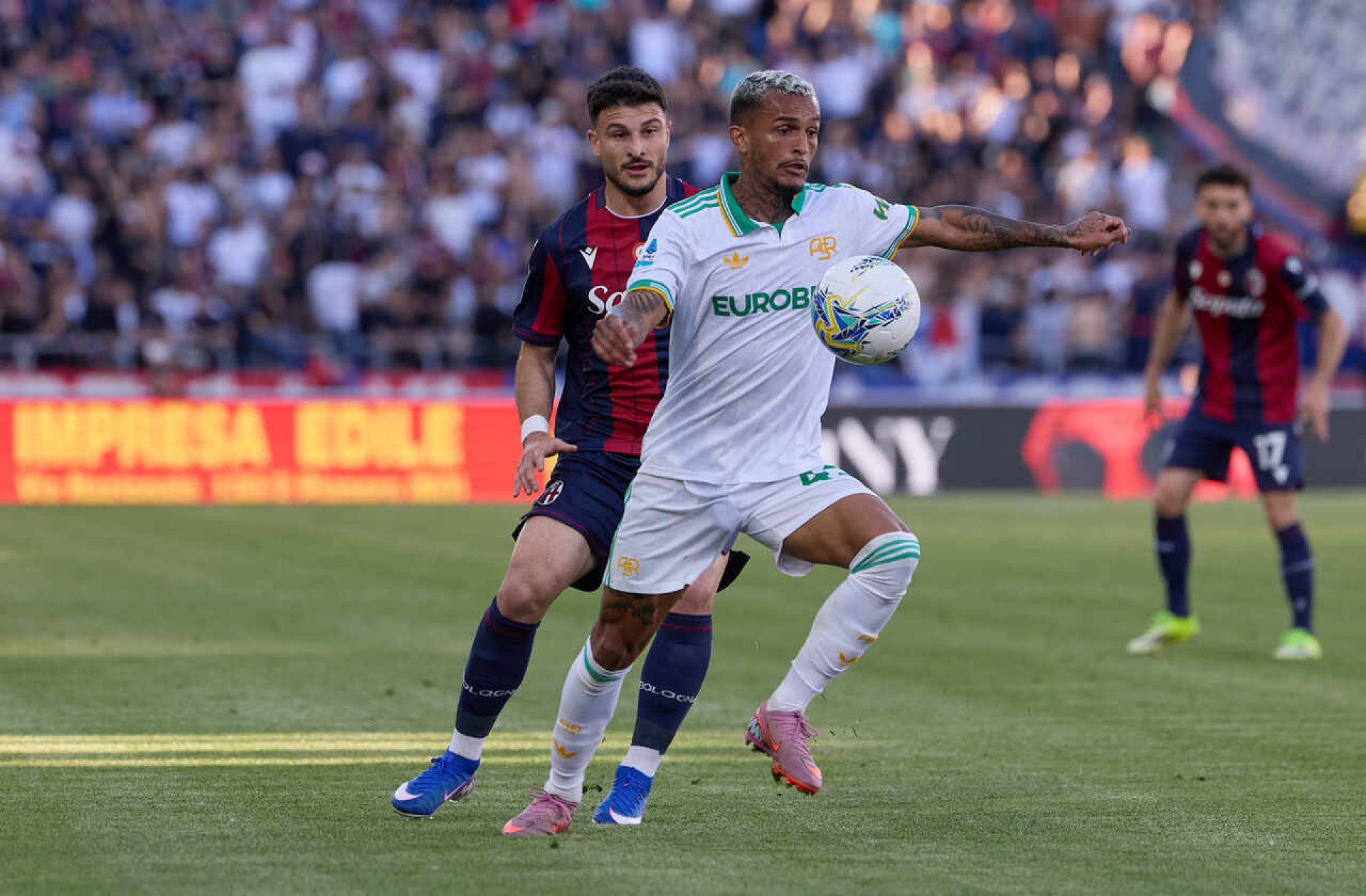 Com assist&ecirc;ncia de Wesley, Roma vence Bologna pelo Italiano