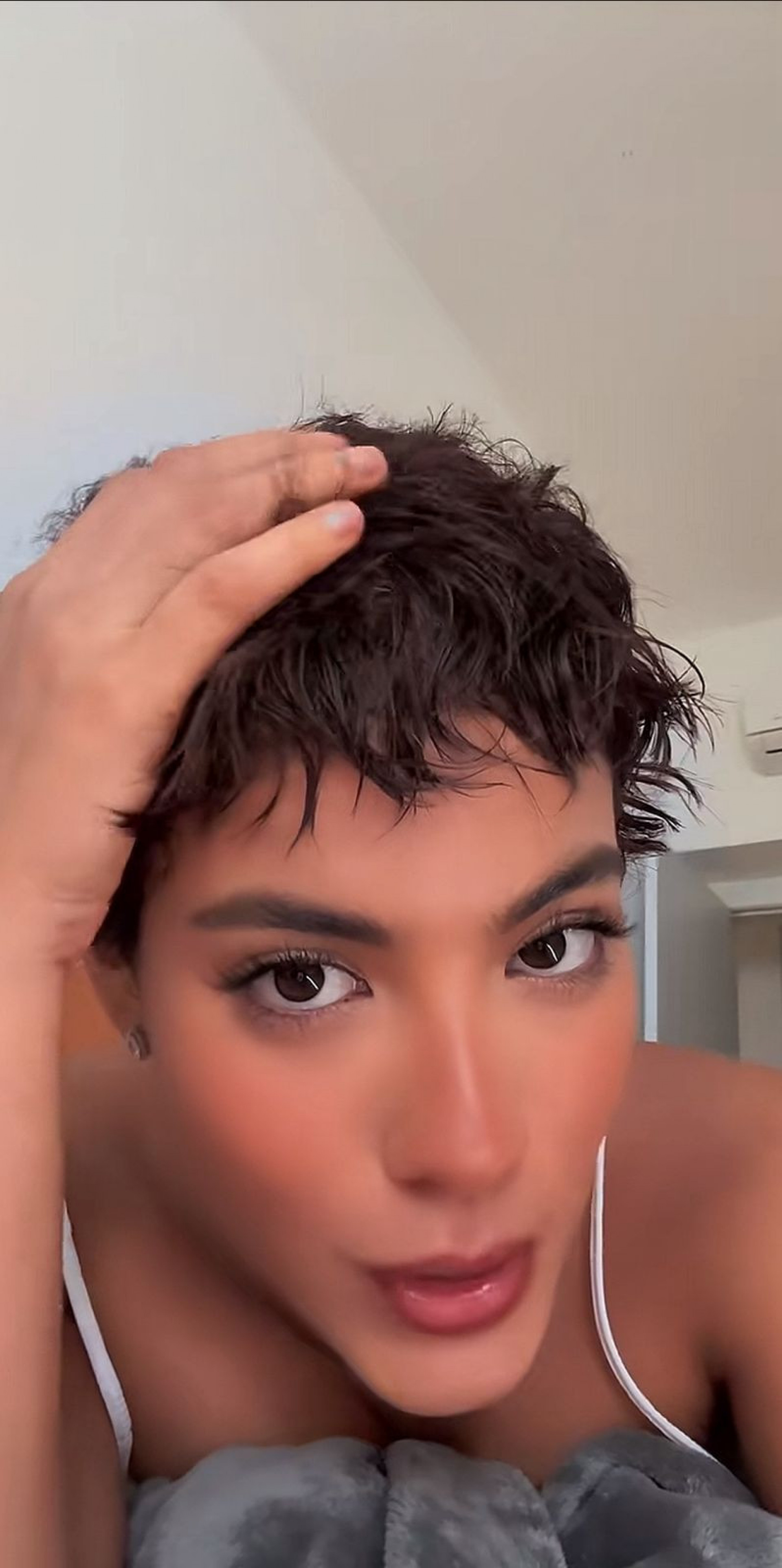 Bella Campos em vídeo postado no TikTok - Reprodução / TikTok