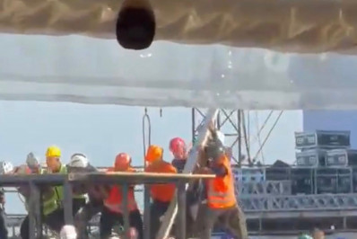 Operário morre durante montagem de palco do show da Shakira em Copacabana