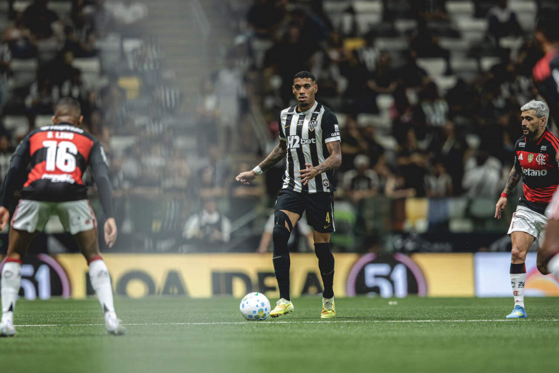 Ruan cobra rea&ccedil;&atilde;o do Atl&eacute;tico ap&oacute;s sofrer goleada: “Desse jeito n&atilde;o d&aacute;”