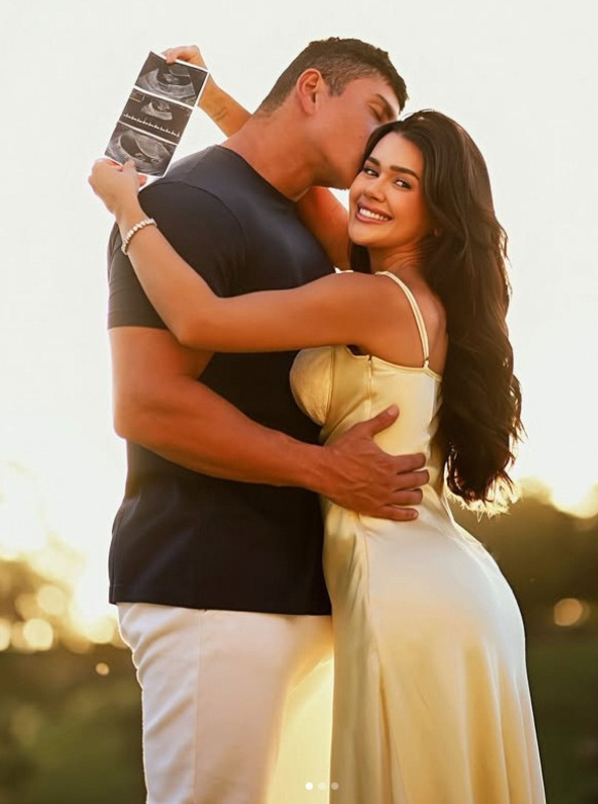 Franciny Ehlke e Tony Maleh anunciam o primeiro filho do casal - Reprodução / Instagram