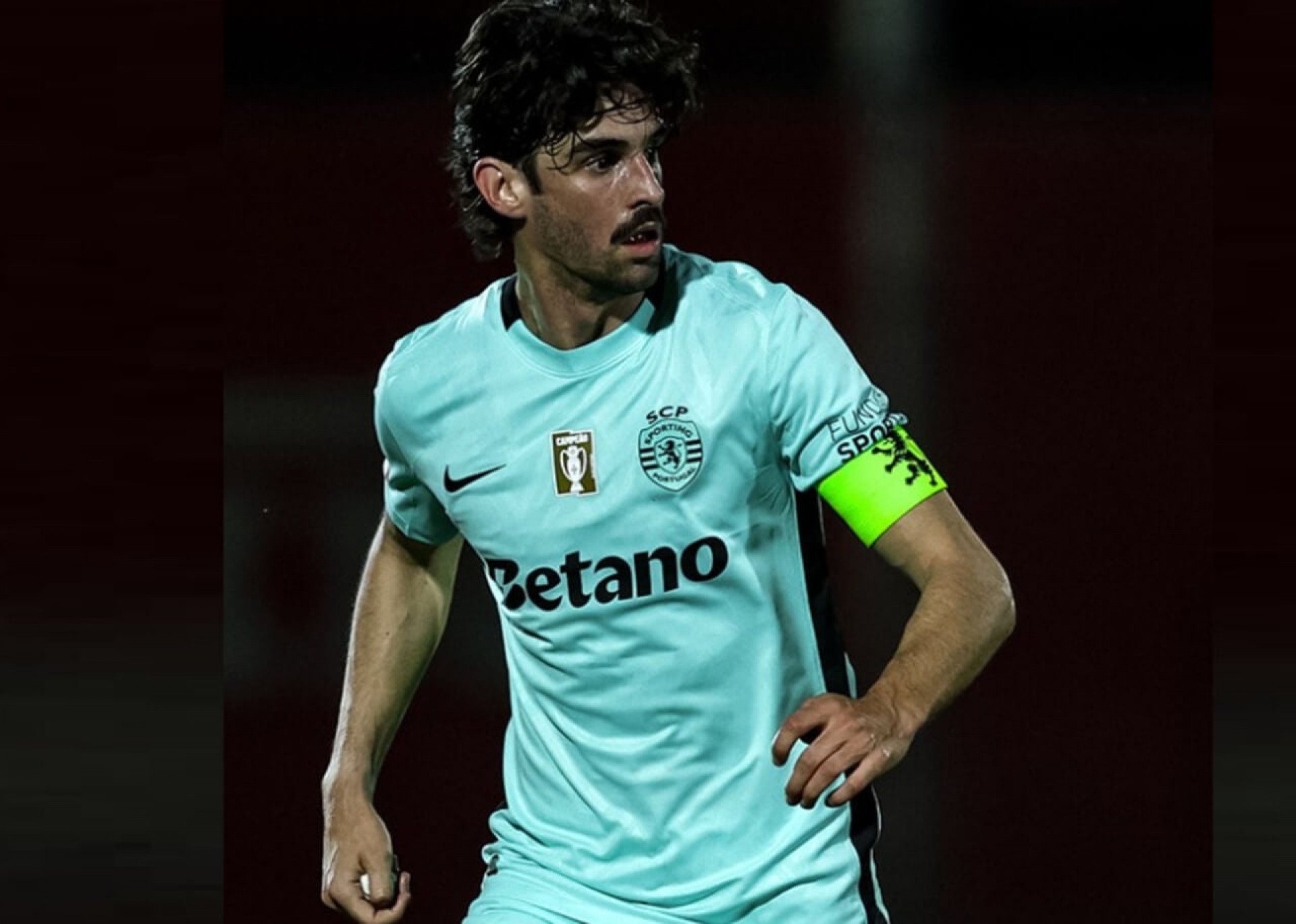 Sporting trope&ccedil;a no lanterna e d&aacute; adeus ao tricampeonato portugu&ecirc;s