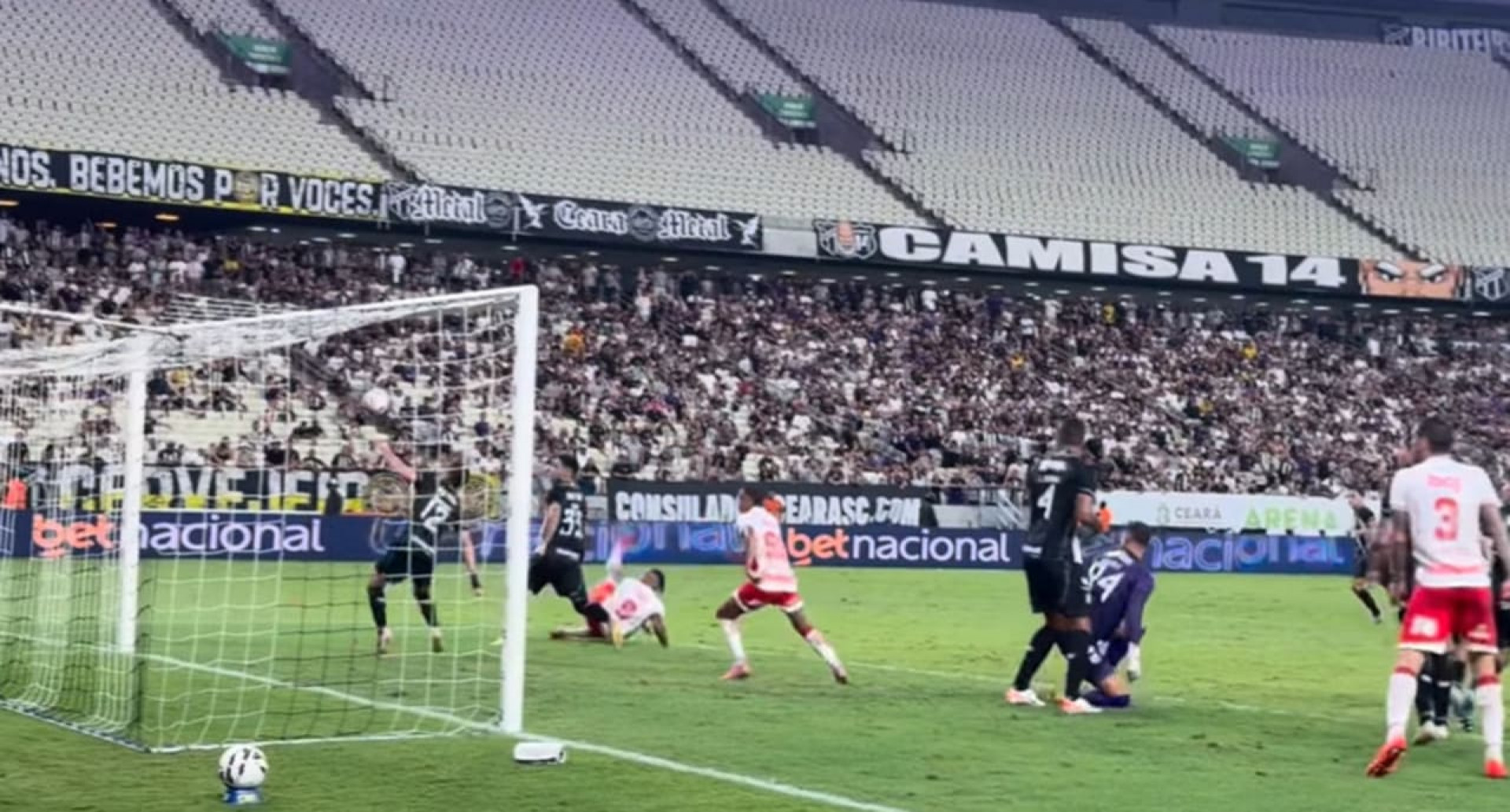 Vila Nova arranca empate no Cear&aacute; e segue na lideran&ccedil;a da S&eacute;rie B