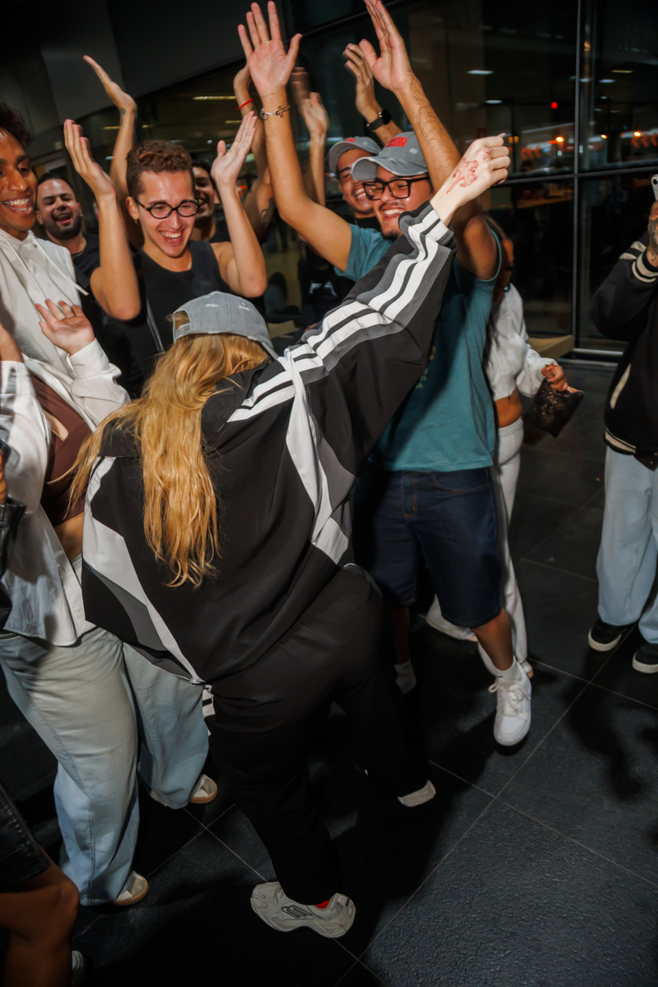 Luísa Sonza desembarca em São Paulo e recebe carinho dos fãs
 - Patrícia Devoraes / Brazil News