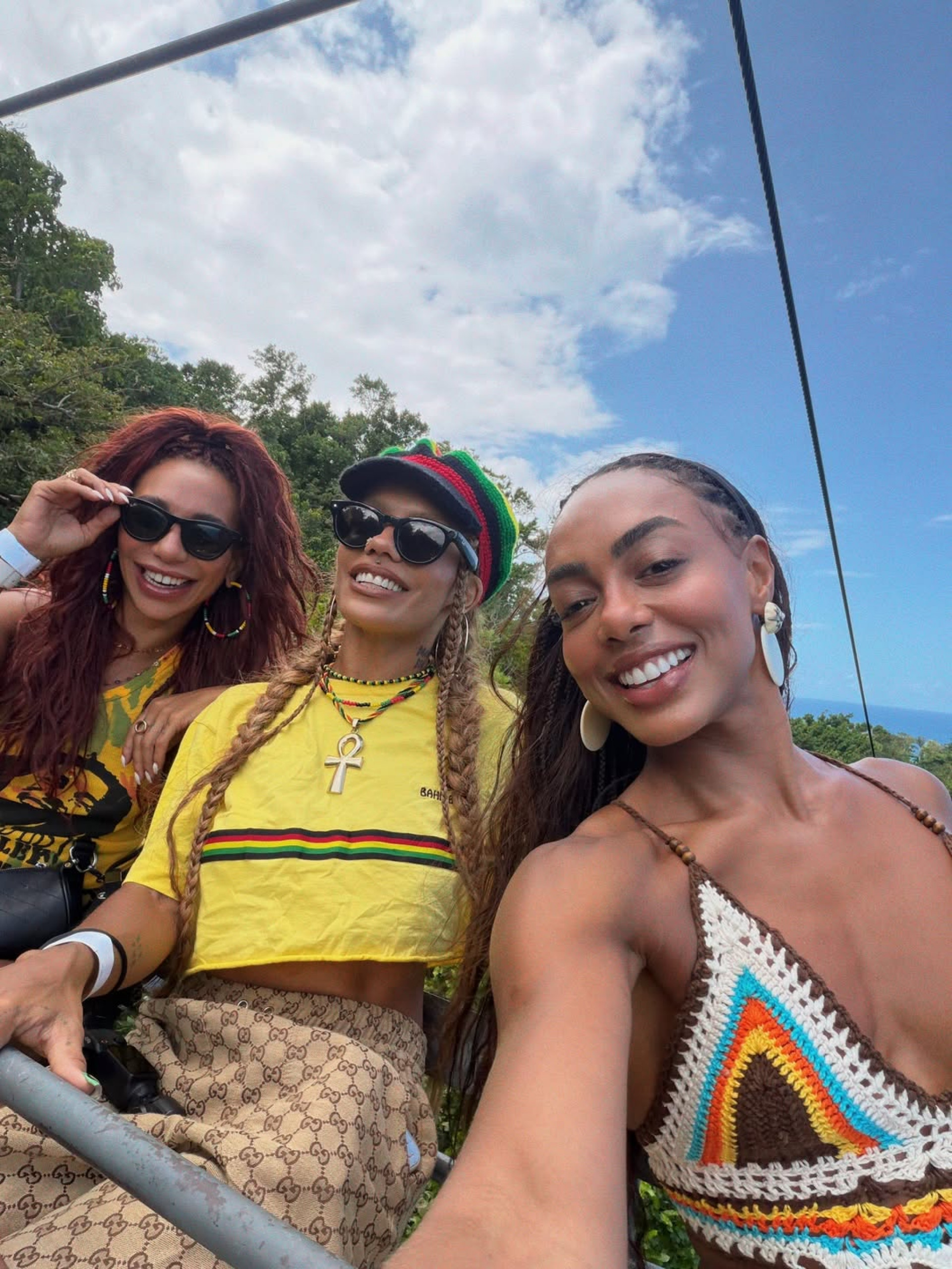 Dandara Mariana junto de amigas em viagem à Jamaica  - Reprodução/Instagram