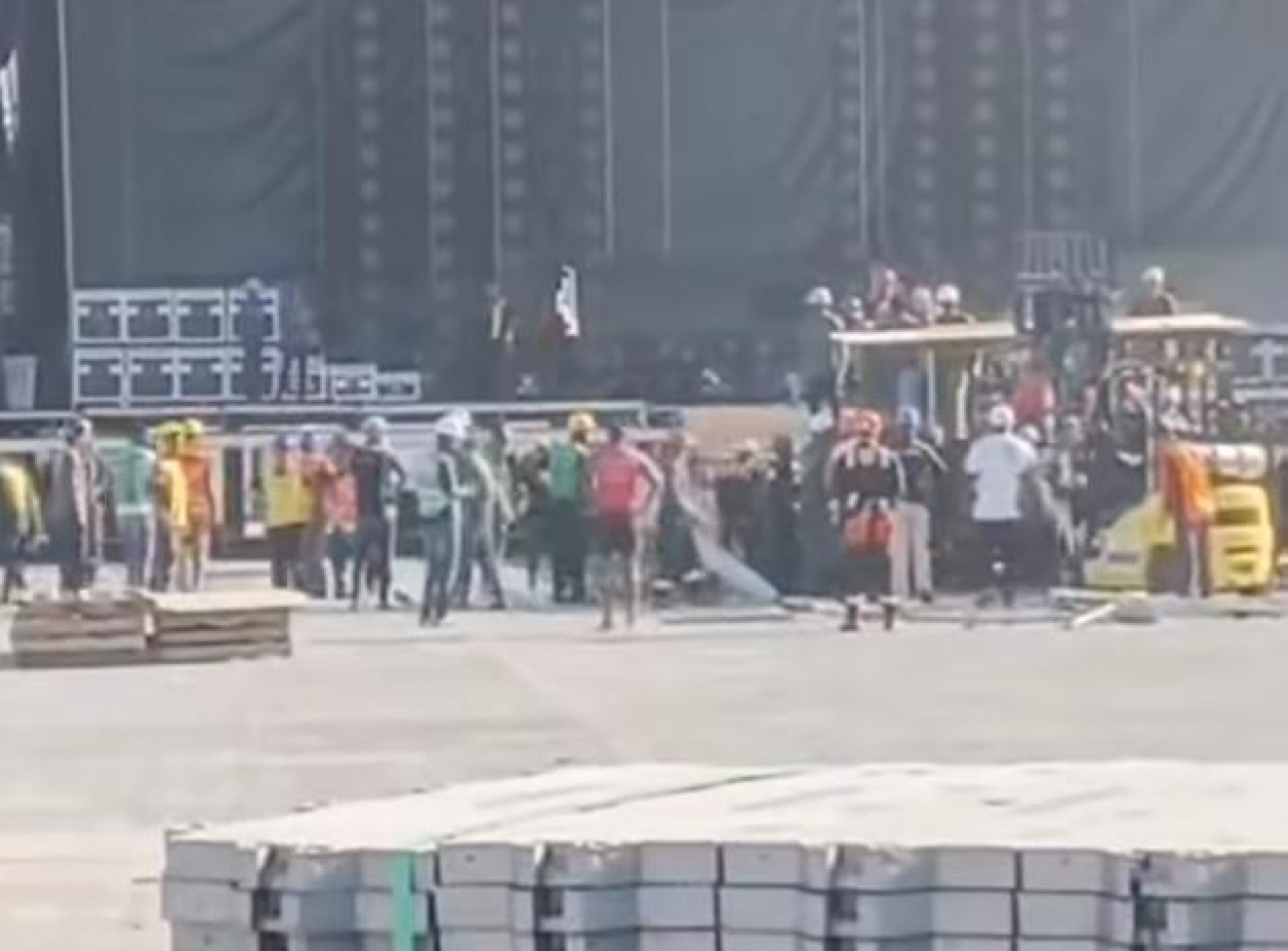 Operário morre durante montagem de palco do show da Shakira em Copacabana