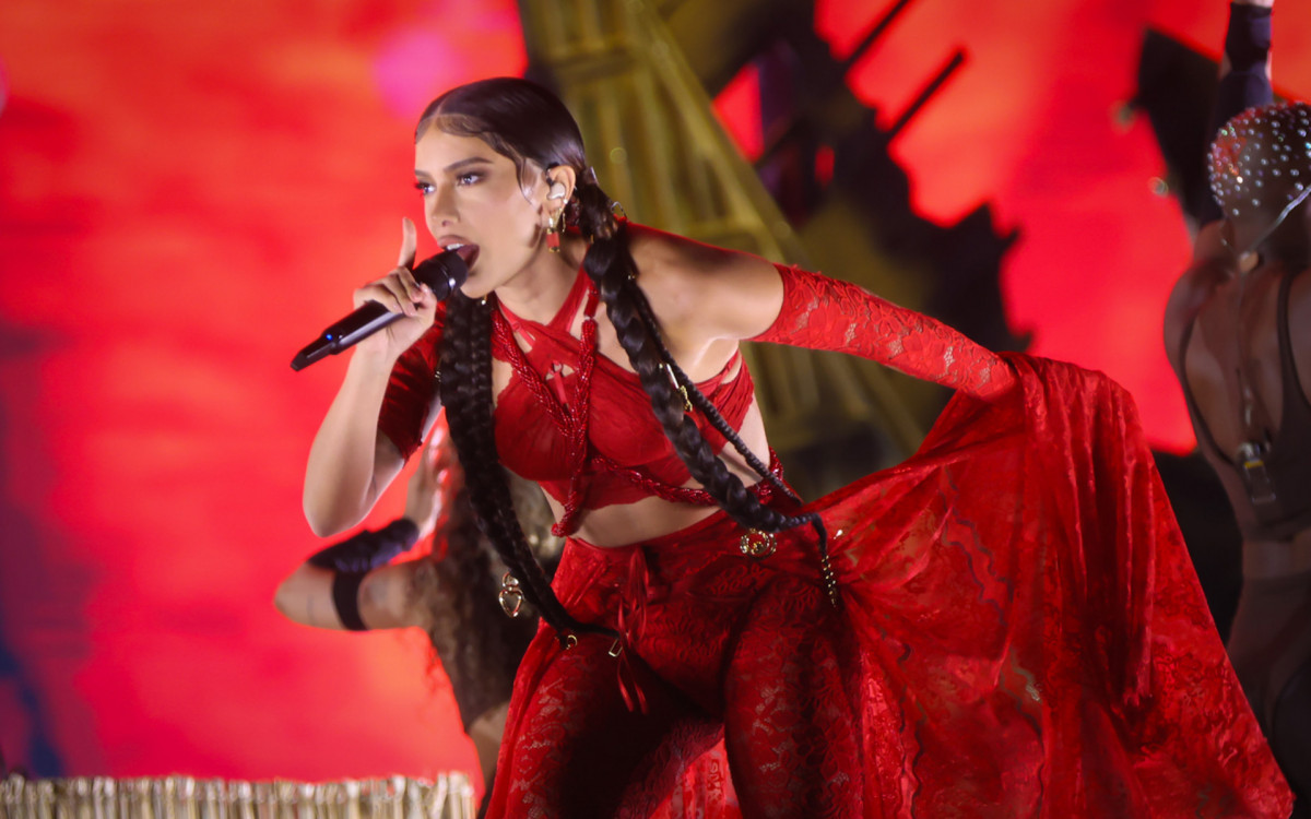  Anitta durante show no Engenhão
