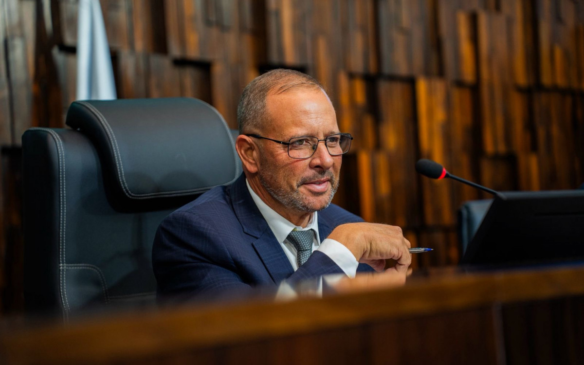 Projeto do Deputado Guilherme Delaroli para proibir escolas de impedirem matrículas de alunos que usam fraldas avança