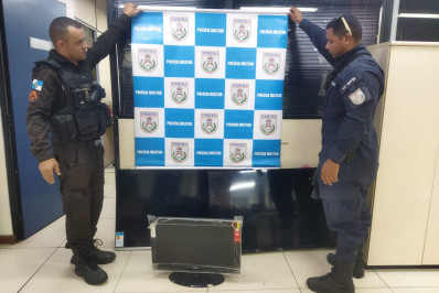 Dupla de pedreiros é presa por furto de residência em Itaipuaçu