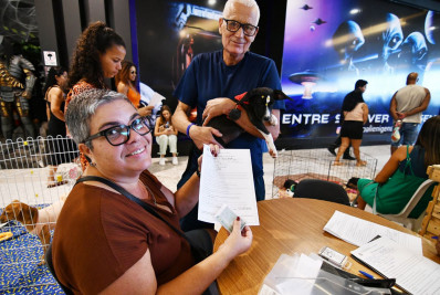 Com histórias marcadas pelo amor aos animais, casais adotam novos pets em Campanha de Adoção em Nova Iguaçu