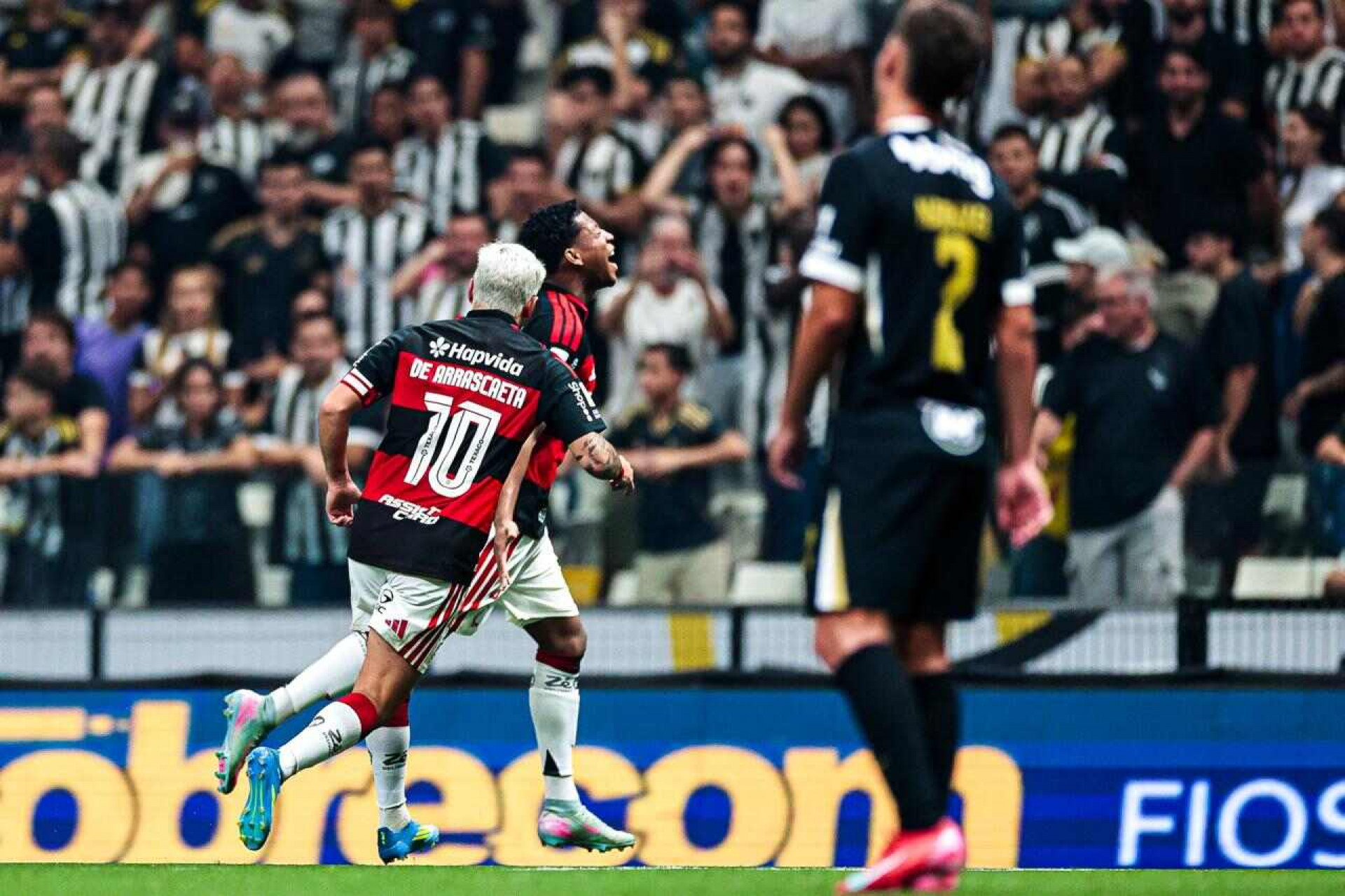 Dom&iacute;nguez desabafa ap&oacute;s goleada do Atl&eacute;tico: “Pagamos caro, muito caro”