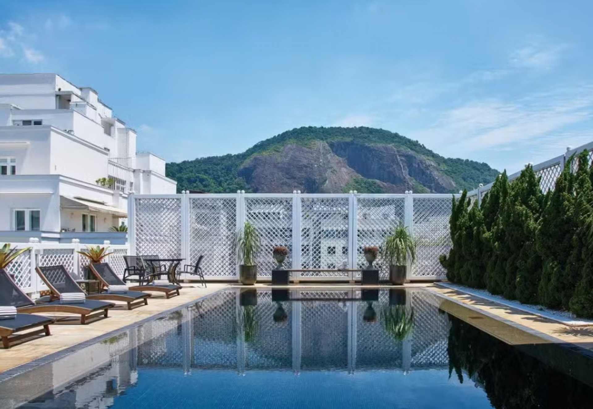 Shakira deve se hospedar em suíte com diárias a partir de R$ 45 mil; fotos - Reprodução/Copacabana Palace