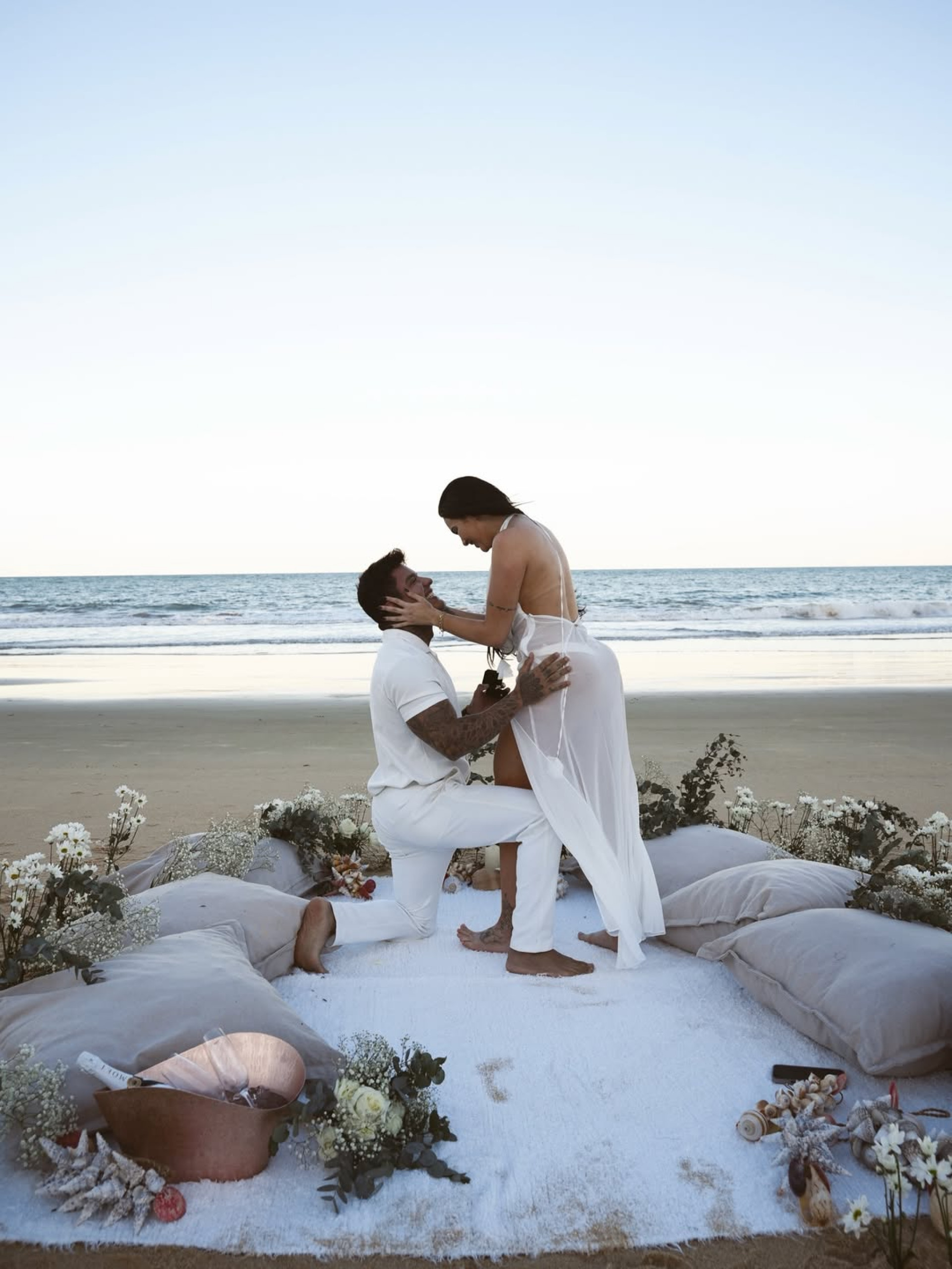 Emily Garcia e Victor Igoh ficam noivos  - Reprodução do Instagram