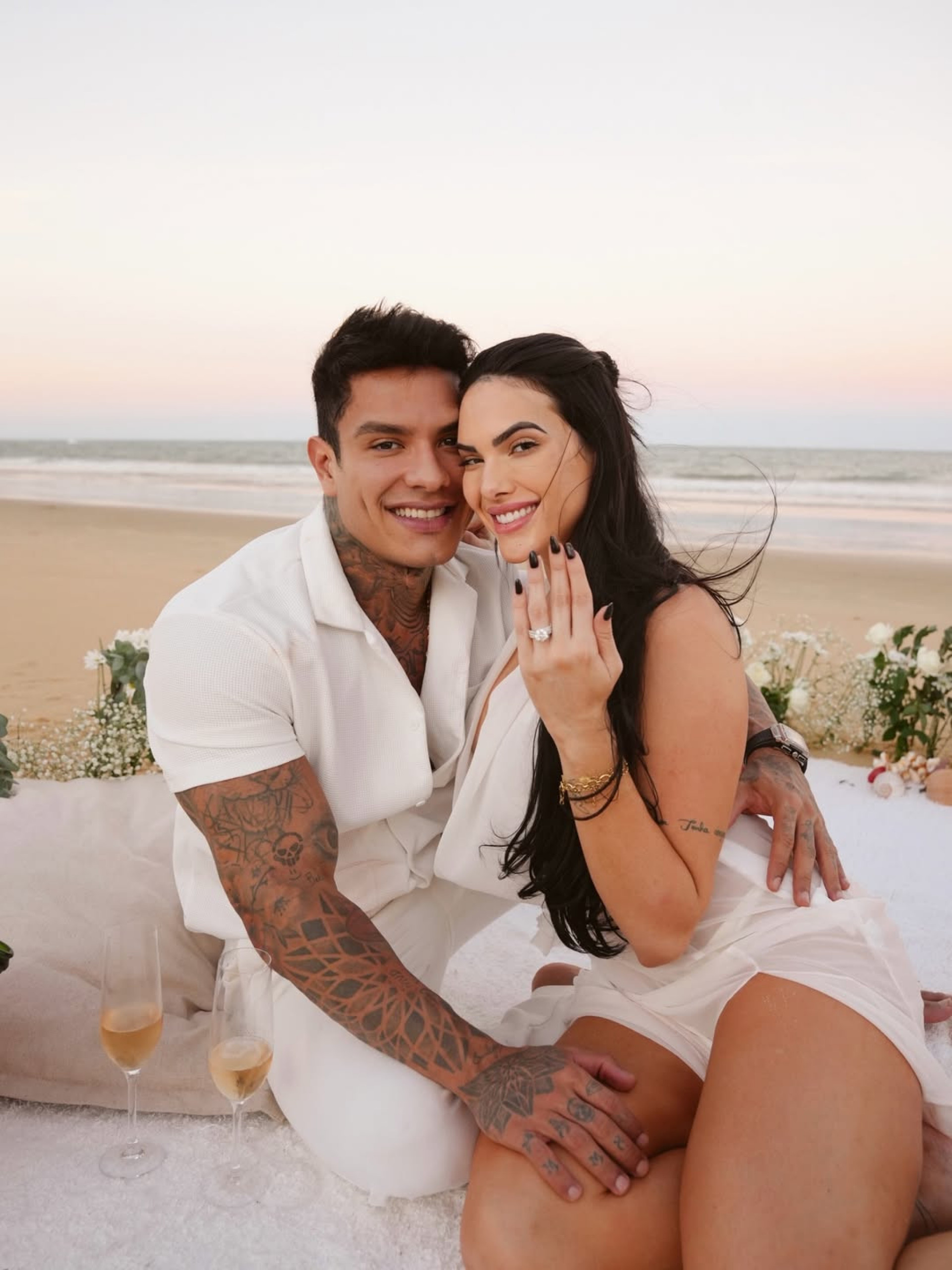 Emily Garcia e Victor Igoh ficam noivos  - Reprodução do Instagram