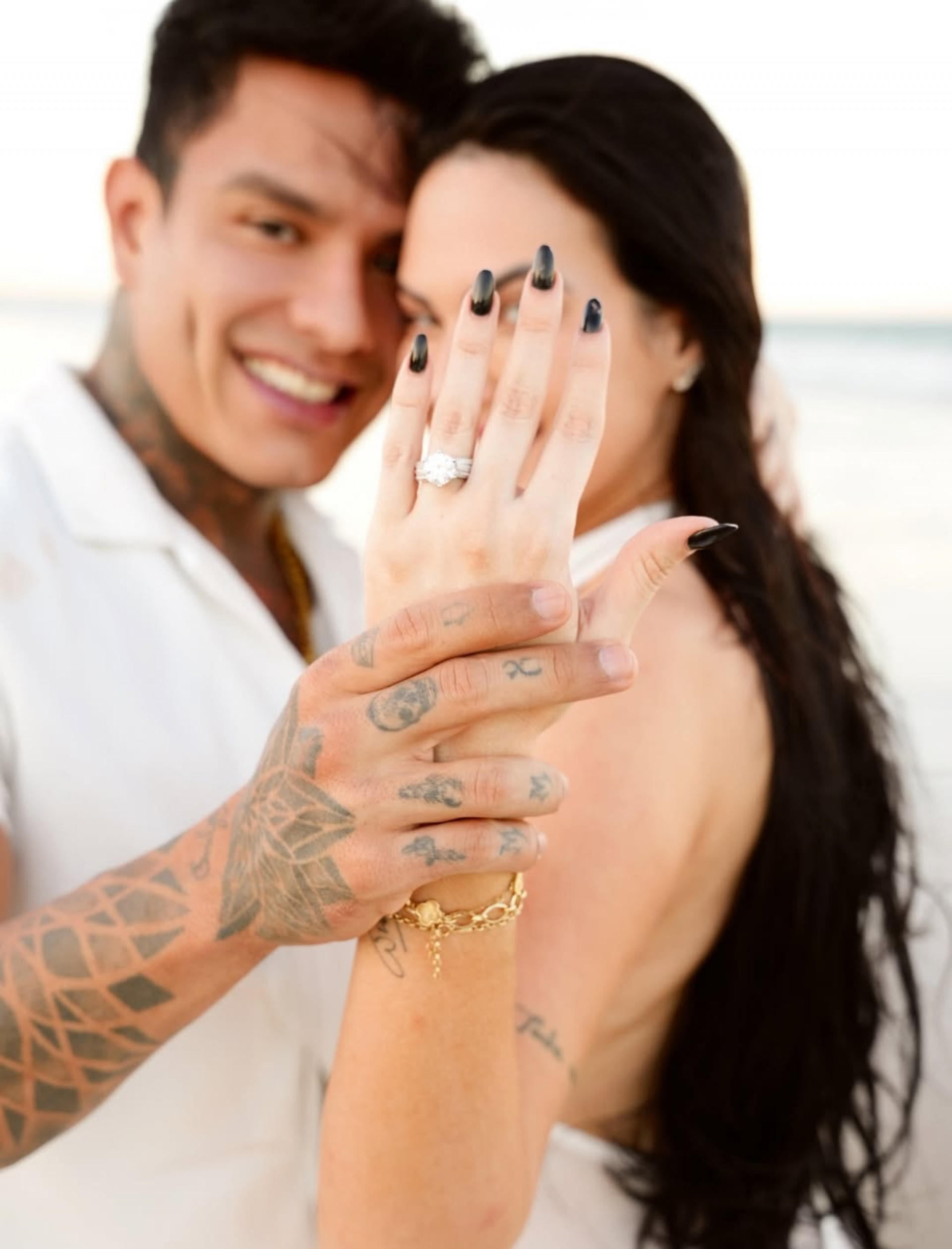 Emily Garcia e Victor Igoh ficam noivos  - Reprodução do Instagram