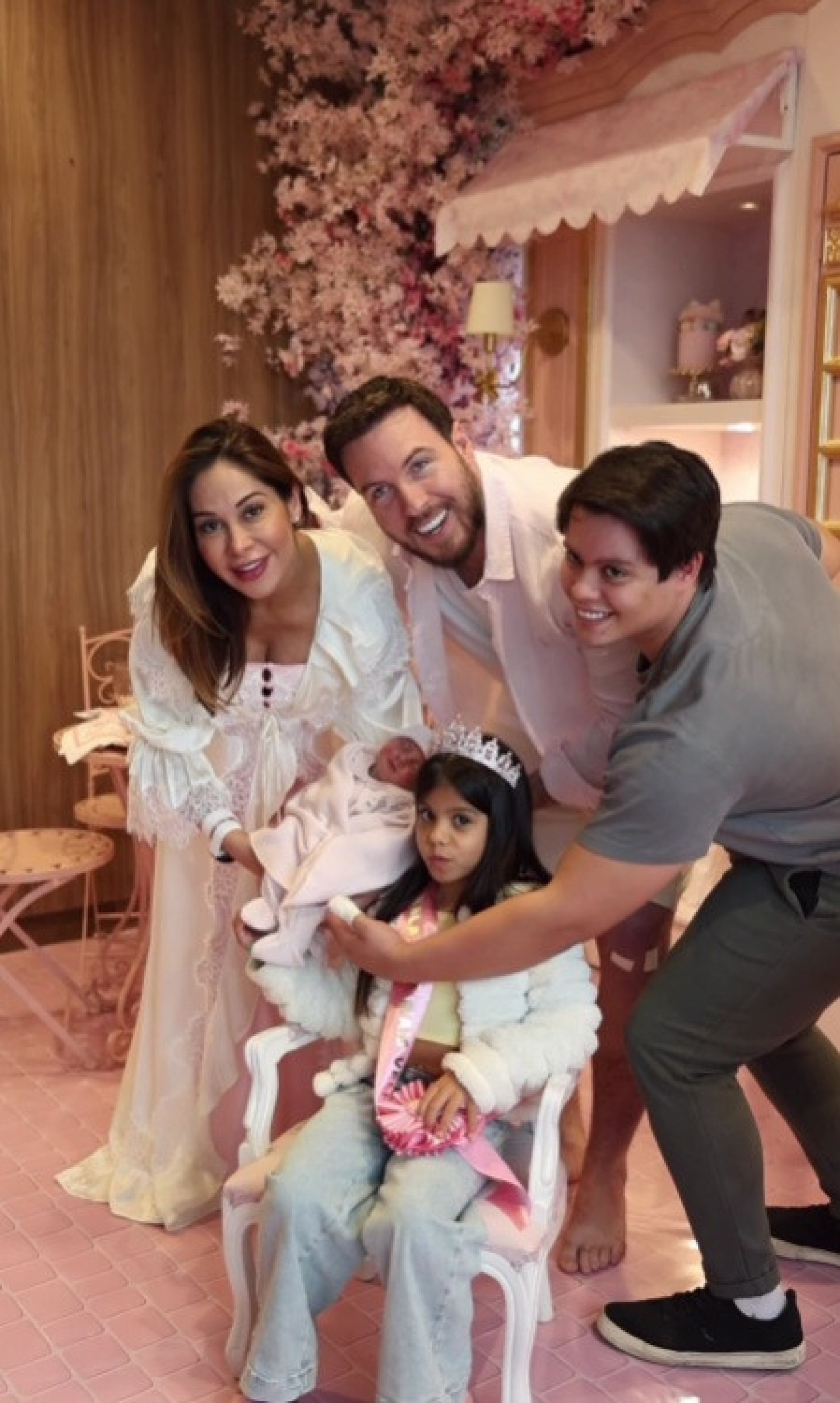 Maíra Cardi, Sophia, Thiago Nigro, Eloáh e Lucas - Reprodução/Instagram 