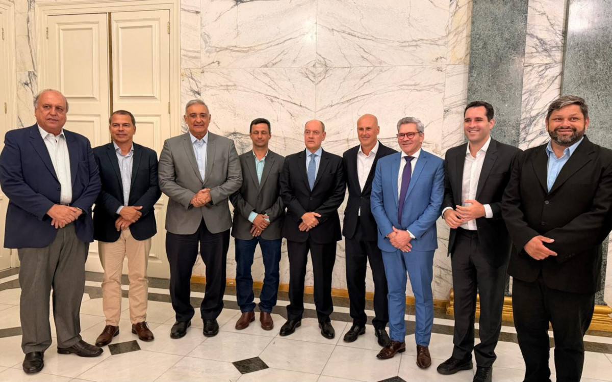 Prefeitos e representantes do interior do Rio participam de audiência na Alerj em defesa dos royalties