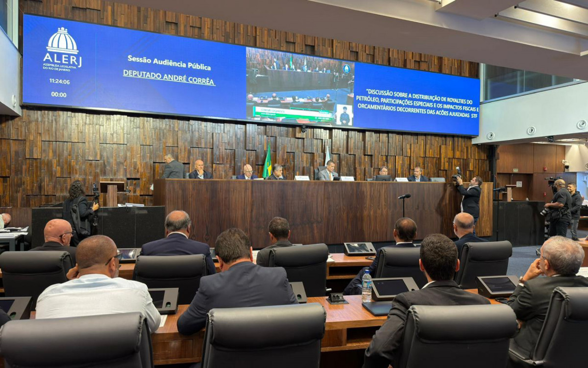Prefeitos e representantes do interior do Rio participam de audiência na Alerj em defesa dos royalties