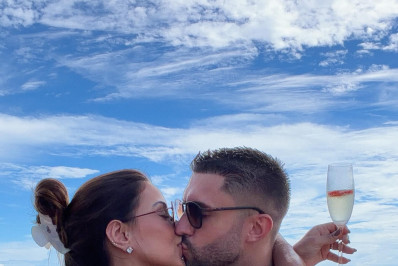 Em viagem a dois, Ivy Moraes e Arthur Picoli aparecem aos beijos em resort de luxo no Ceará