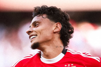 Meia ex-Flamengo cita influência de Mourinho e quer Endrick de volta ao Real Madrid