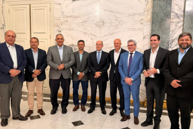 Carlos Augusto participa de reunião com governador em exercício em defesa dos royalties do petróleo