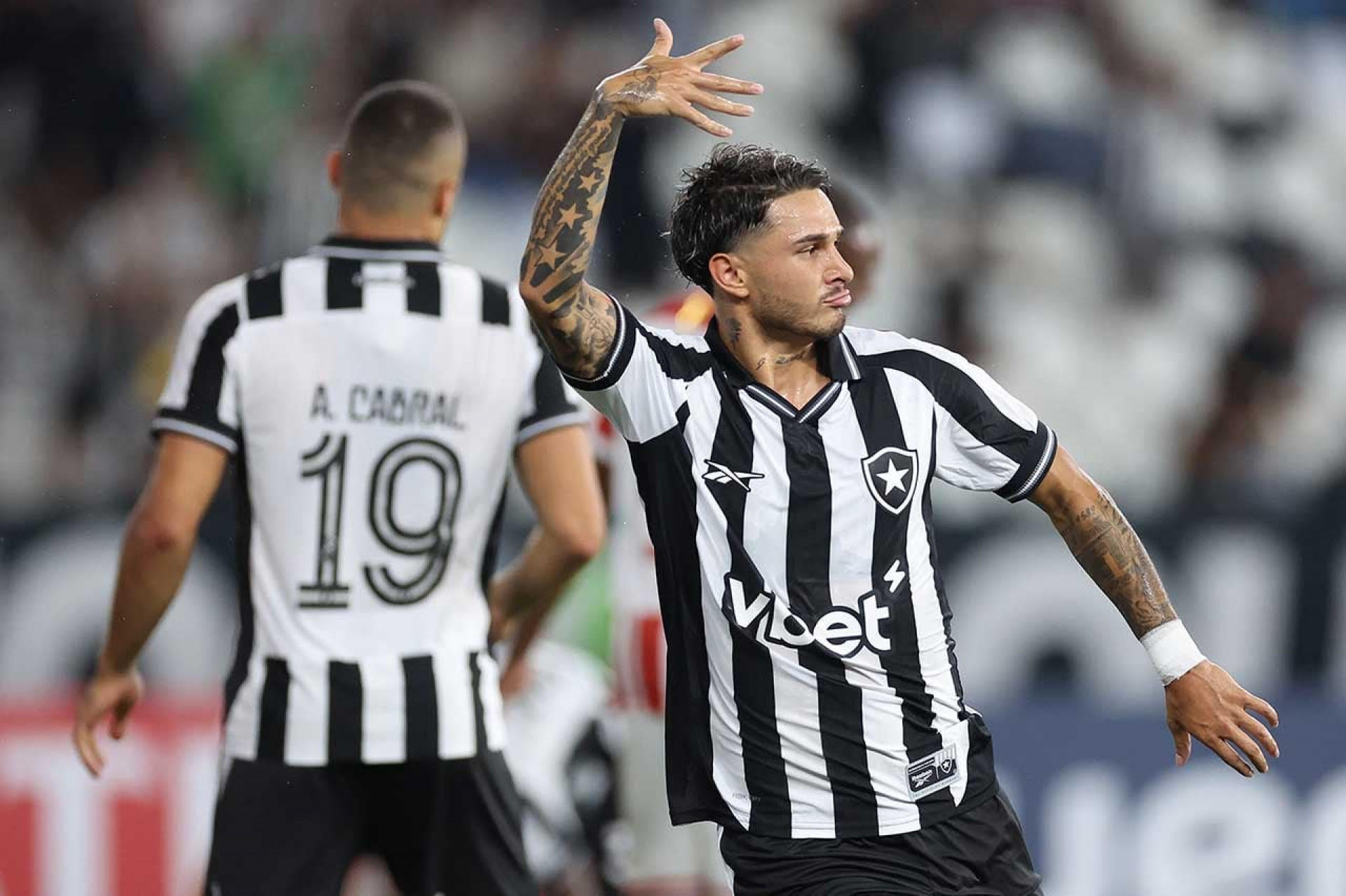 Franclim Carvalho festeja produ&ccedil;&atilde;o do Botafogo: “T&iacute;nhamos que fazer gols”