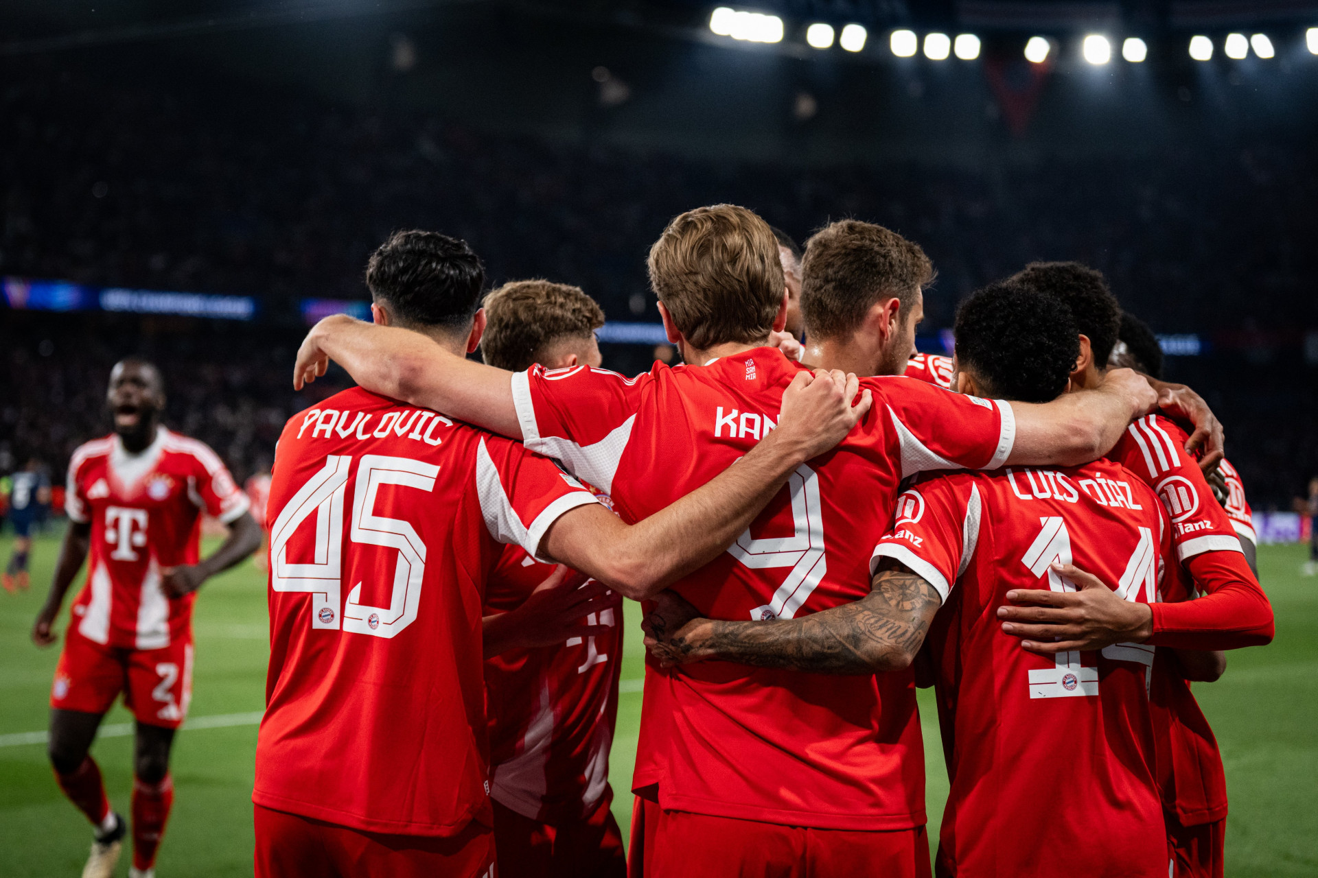 PSG e Bayern se enfrentaram em Paris - Divulgação / Bayern