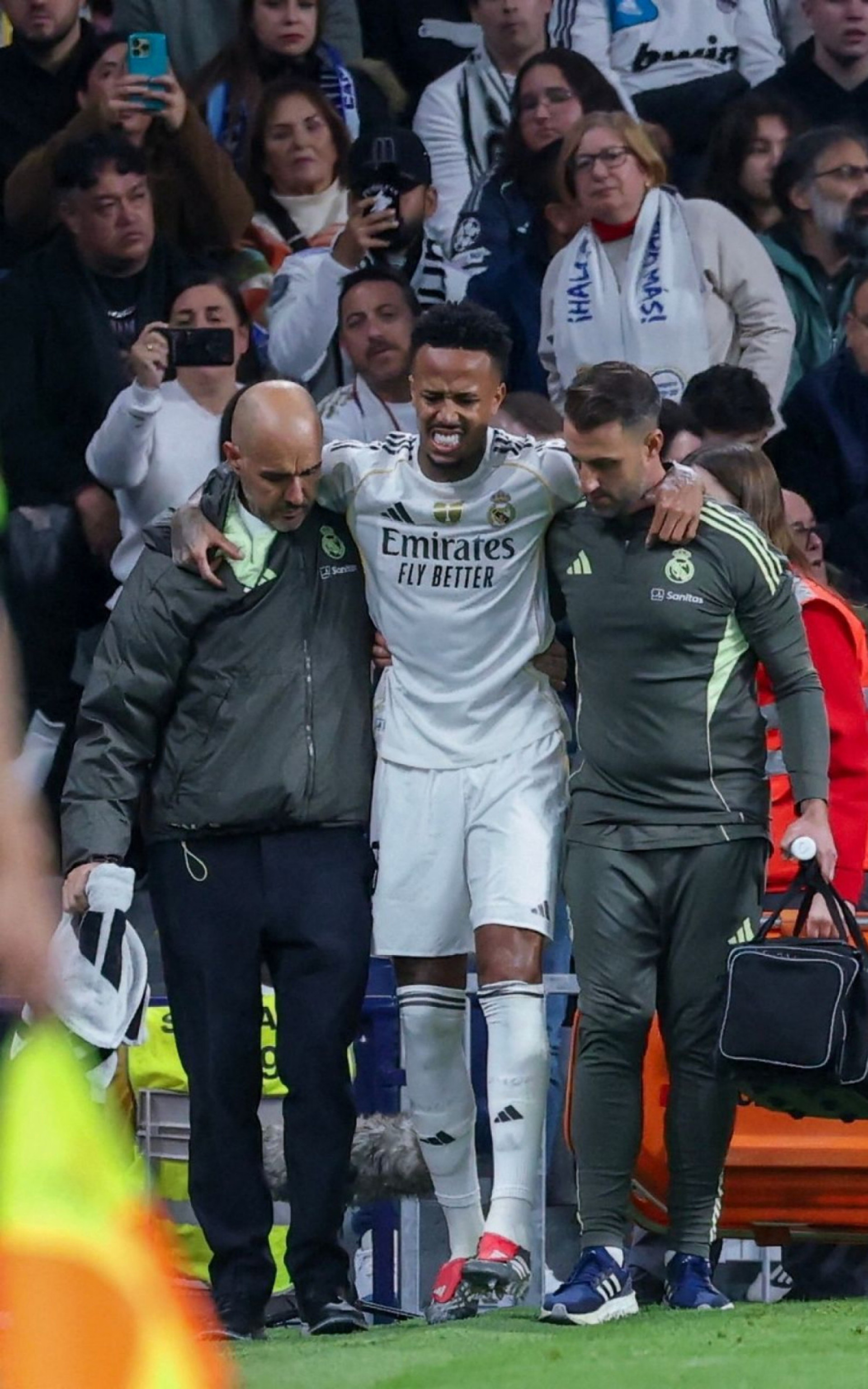 Militão passa por cirurgia bem-sucedida, segundo o Real Madrid