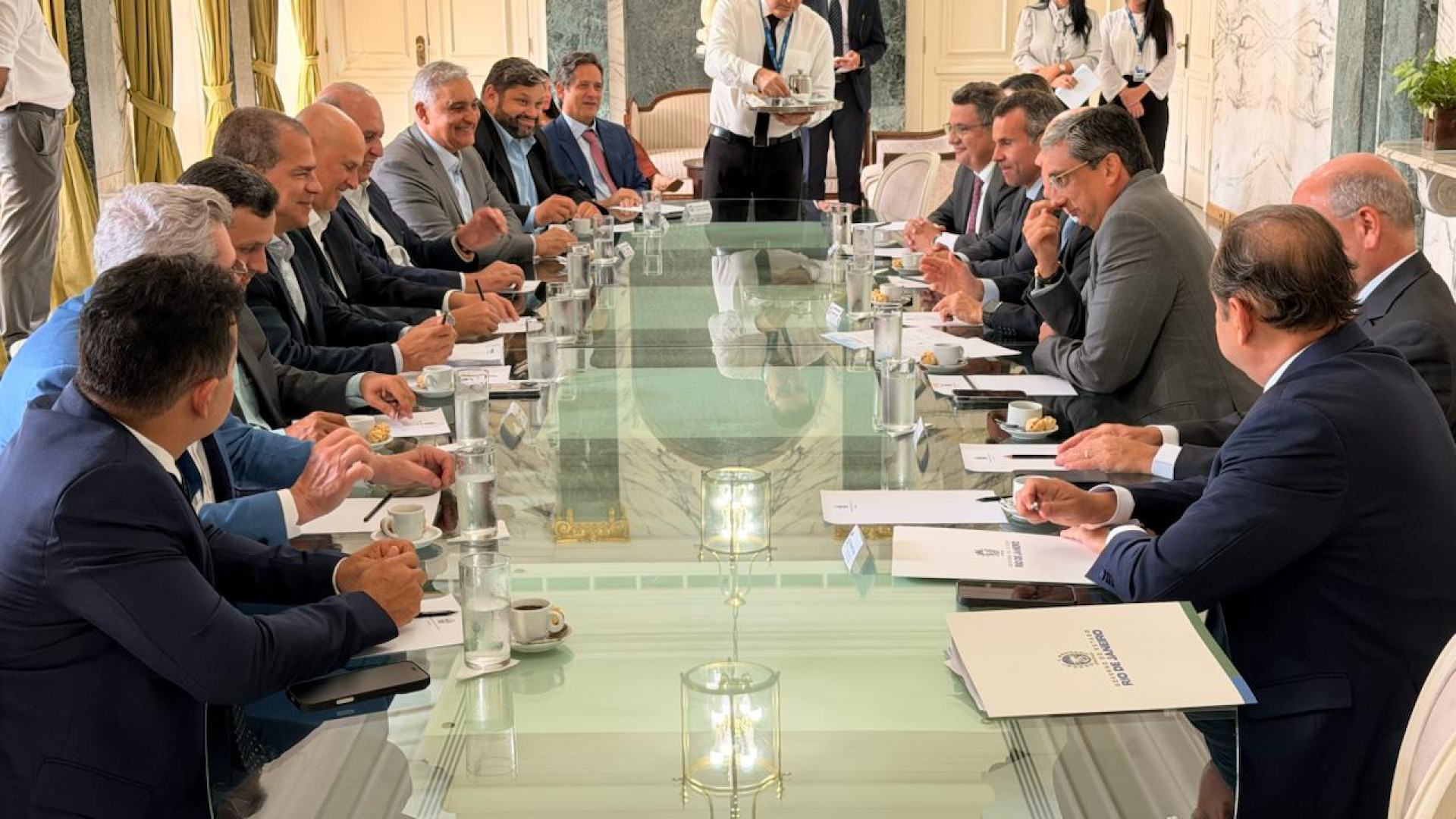 Prefeitos e representantes do interior do Rio participam de audi&ecirc;ncia na Alerj em defesa dos royalties - Foto: Divulga&ccedil;&atilde;o