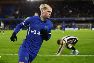 Atacante do Chelsea é suspenso por doping e tenta reverter punição de quatro anos na CAS