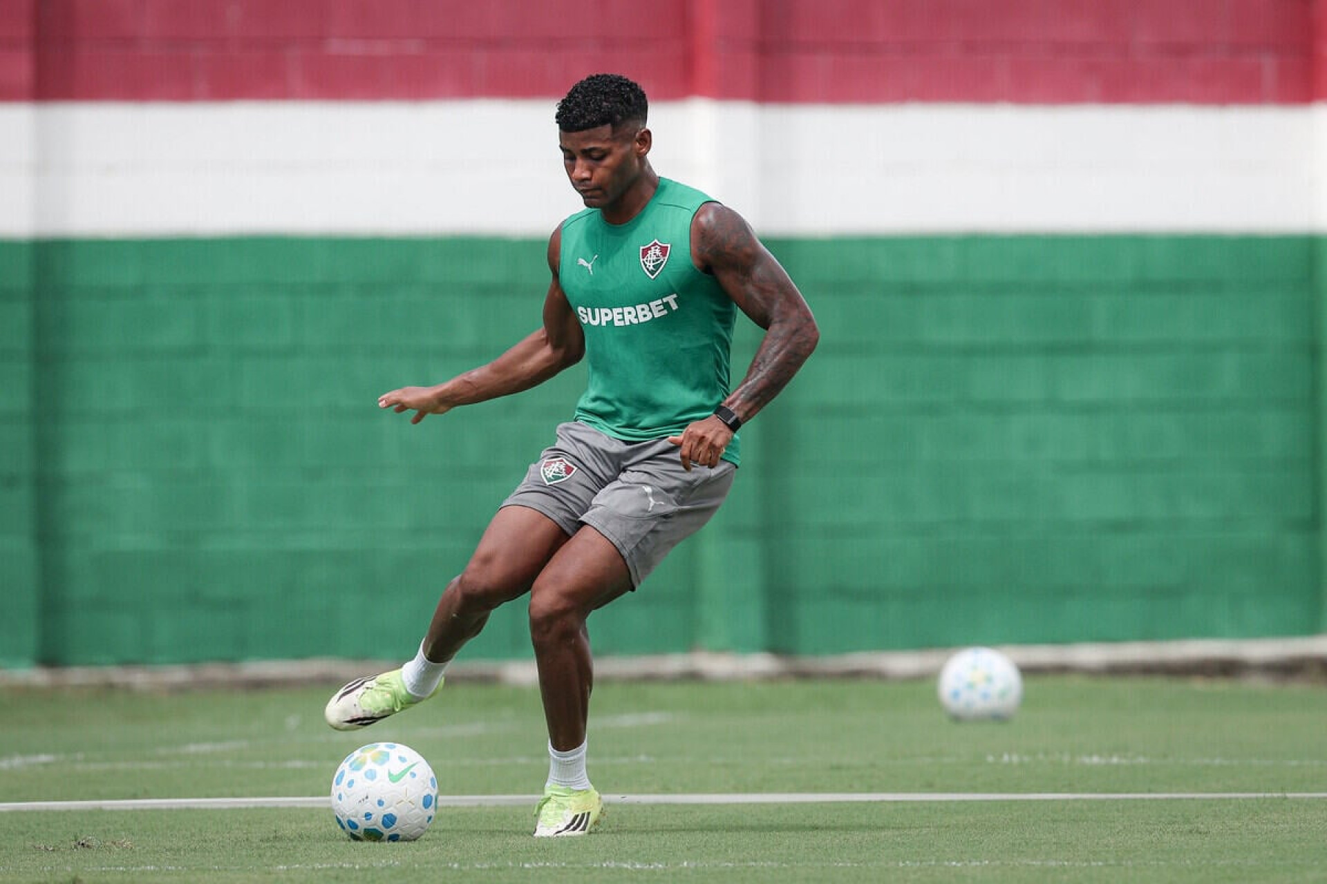 Fluminense ter&aacute; trinca de volantes contra o Bol&iacute;var; veja escala&ccedil;&atilde;o