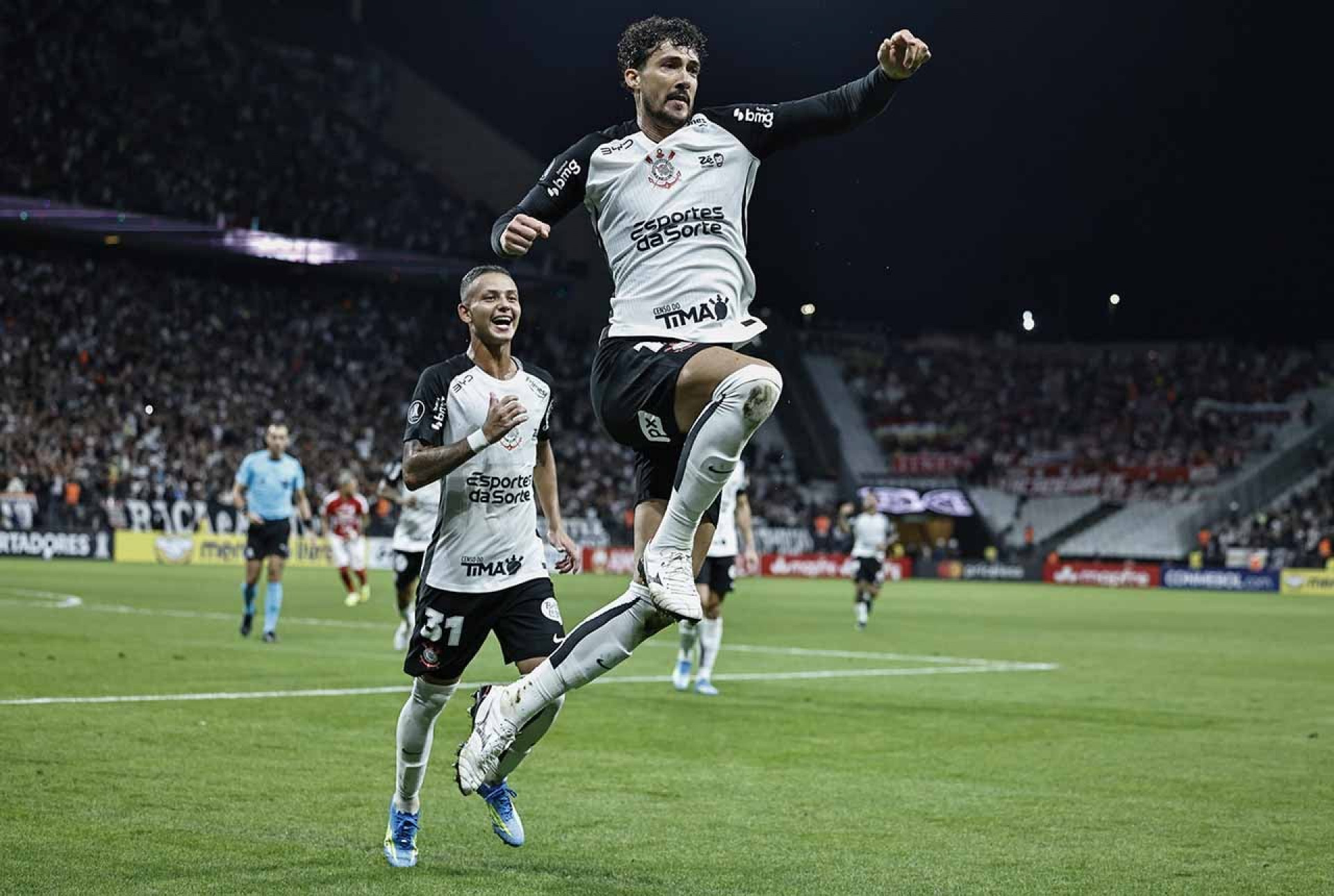 Corinthians x Pe&ntilde;arol: onde assistir, escala&ccedil;&otilde;es e arbitragem