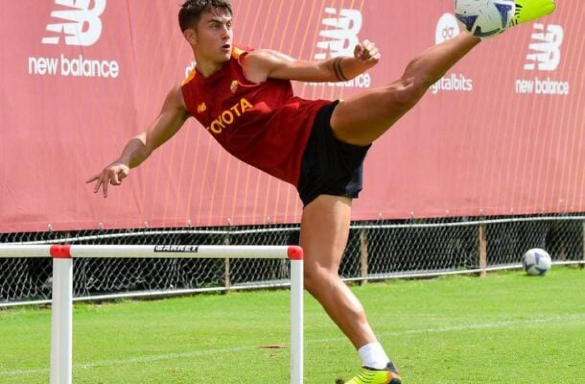 Boca avan&ccedil;a por Dybala e encaminha acerto ap&oacute;s a Copa do Mundo de 2026