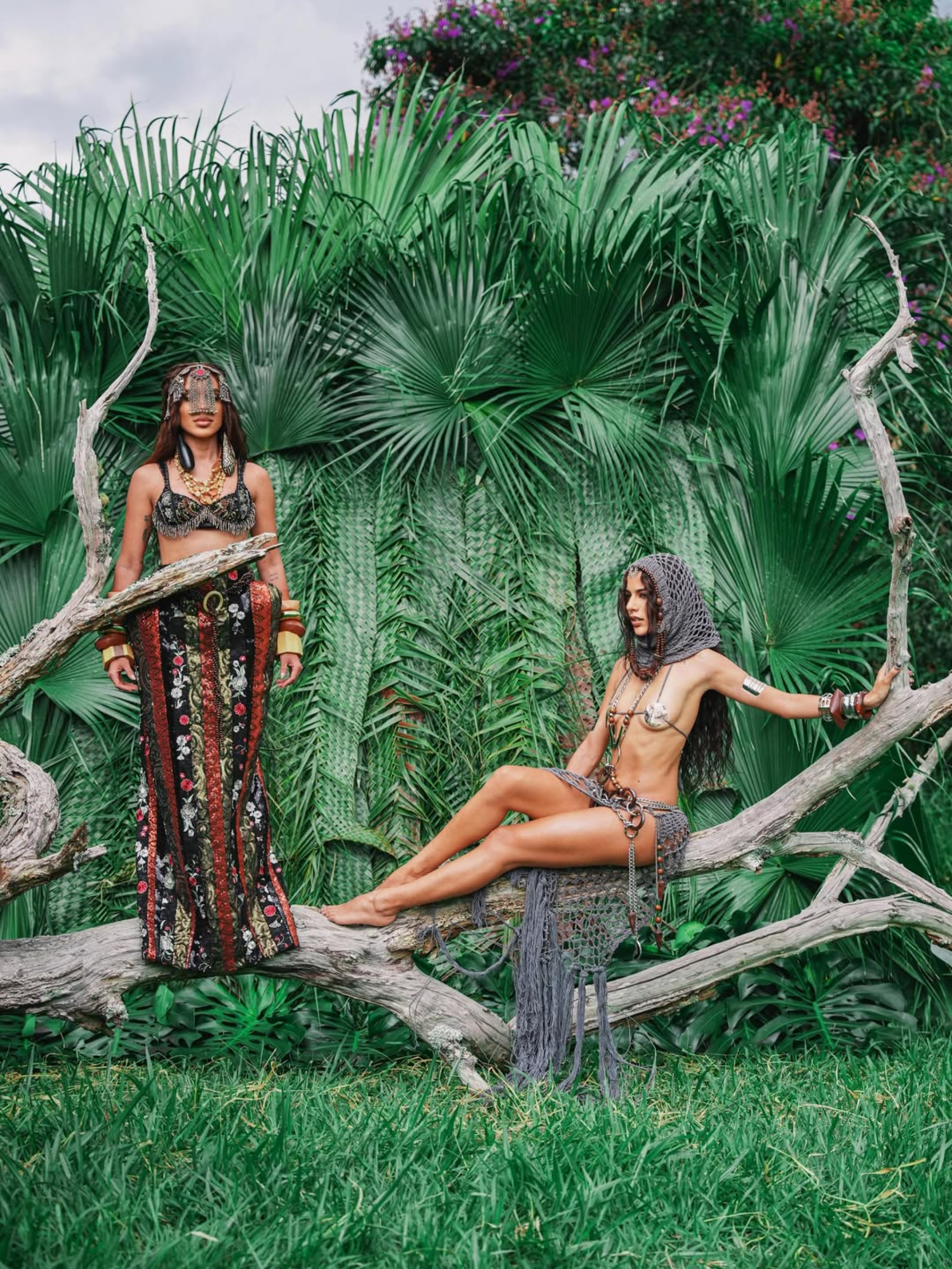 Anitta e Marina Sena dividem os vocais na faixa 'Mandinga' - Reprodução/Instagram 