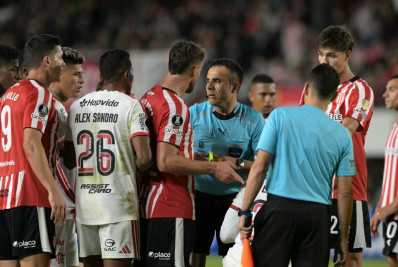 Auxiliar do Flamengo critica postura do Estudiantes: 'Se preocupou em agredir'