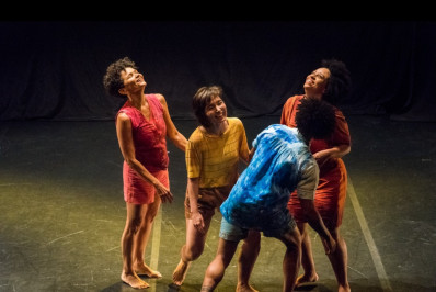 Poder da dança em aproximar pessoas será demonstrado no teatro do Sesc