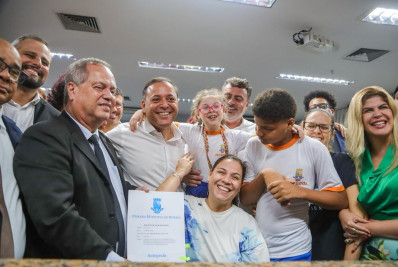 Niterói amplia política de inclusão na rede municipal de Educação