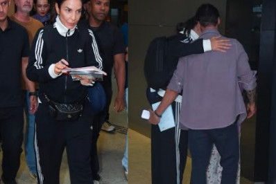 Ivete Sangalo retorna de viagem com os filhos e é recebida pelo ex