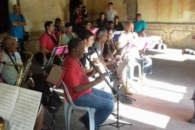 Varre-Sai tem fim de semana diferenciado através da 