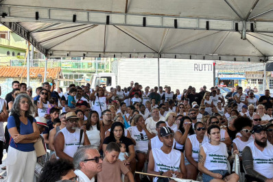 Marcelo Magno apresenta projeto de revitalização da Prainha em Arraial do Cabo