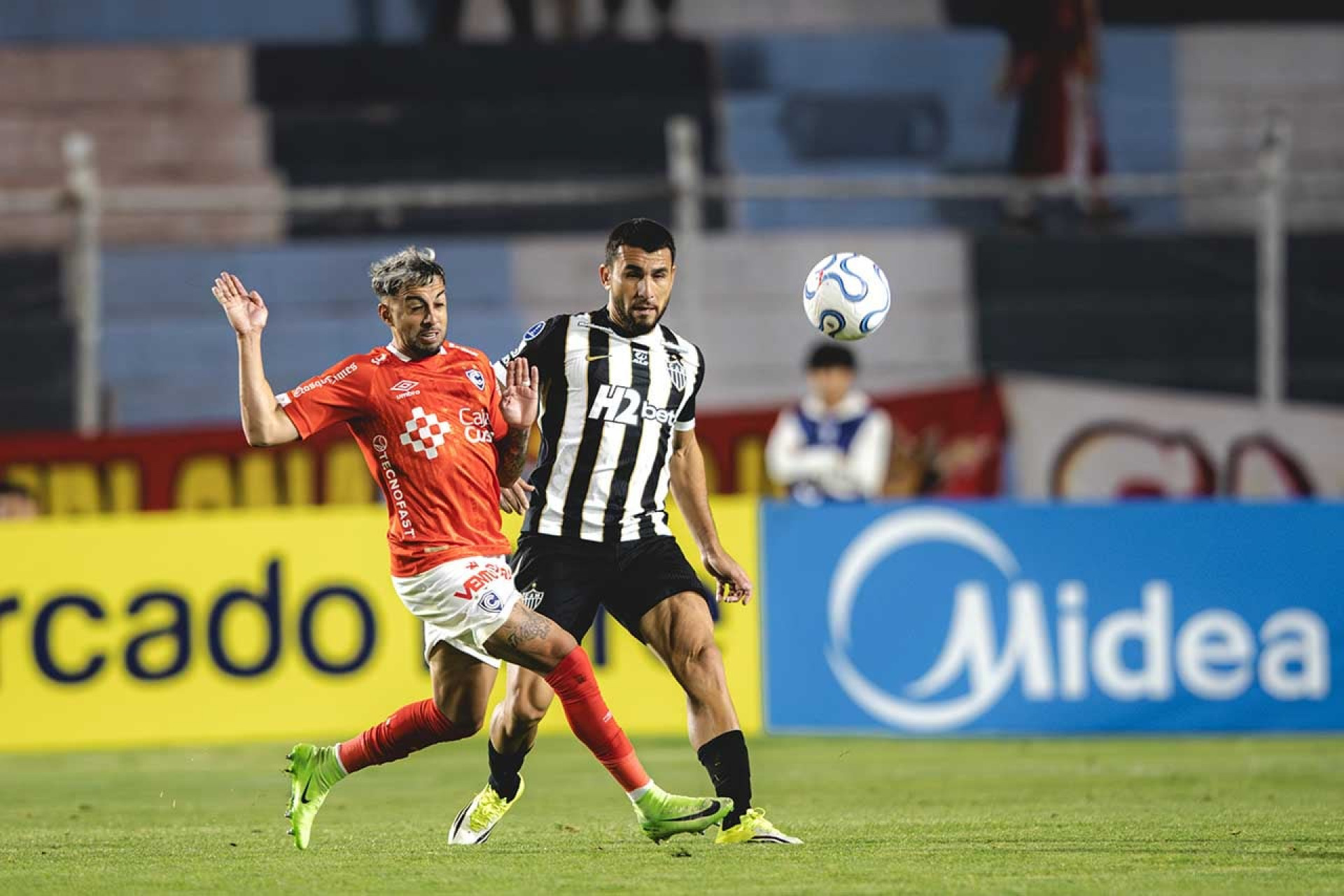 J&uacute;nior Alonso lamenta rev&eacute;s hist&oacute;rico do Atl&eacute;tico no Peru: “Lamentavelmente n&atilde;o deu”