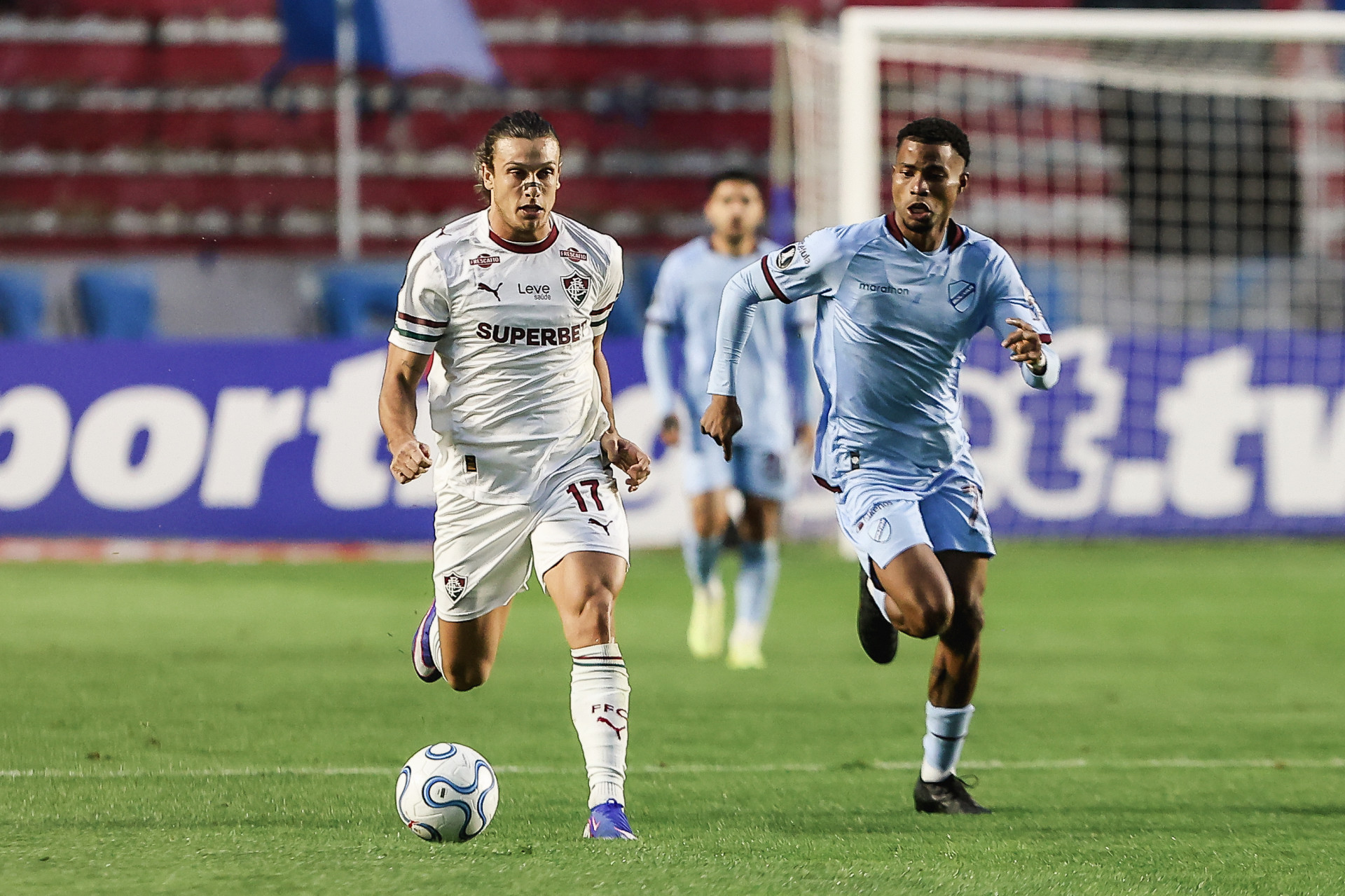 Canobbio teve dificuldades na altitude de La Paz - Lucas Mer&ccedil;on/Fluminense