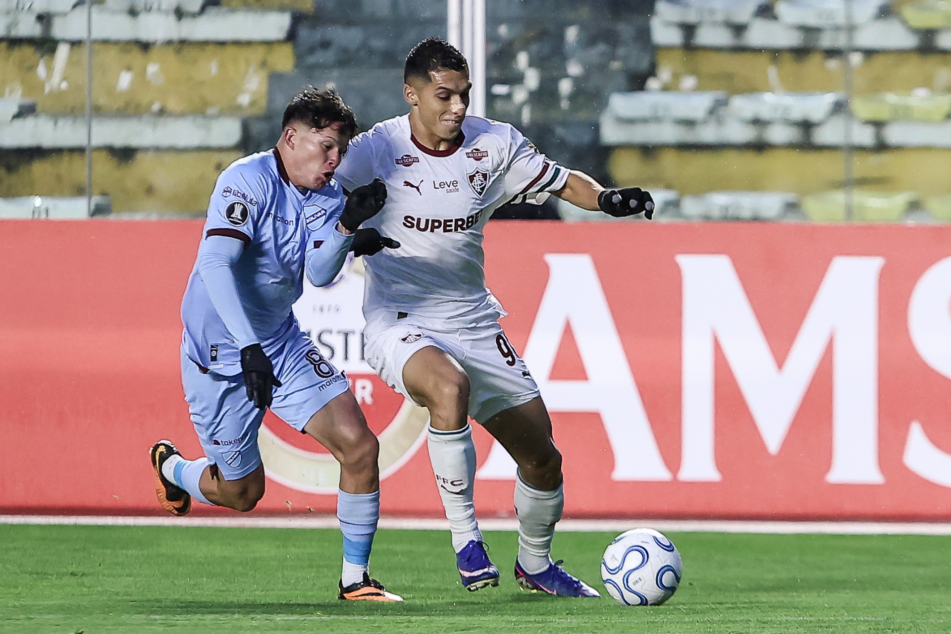 Serna foi pouco efetivo na altitude - Lucas Mer&ccedil;on/Fluminense