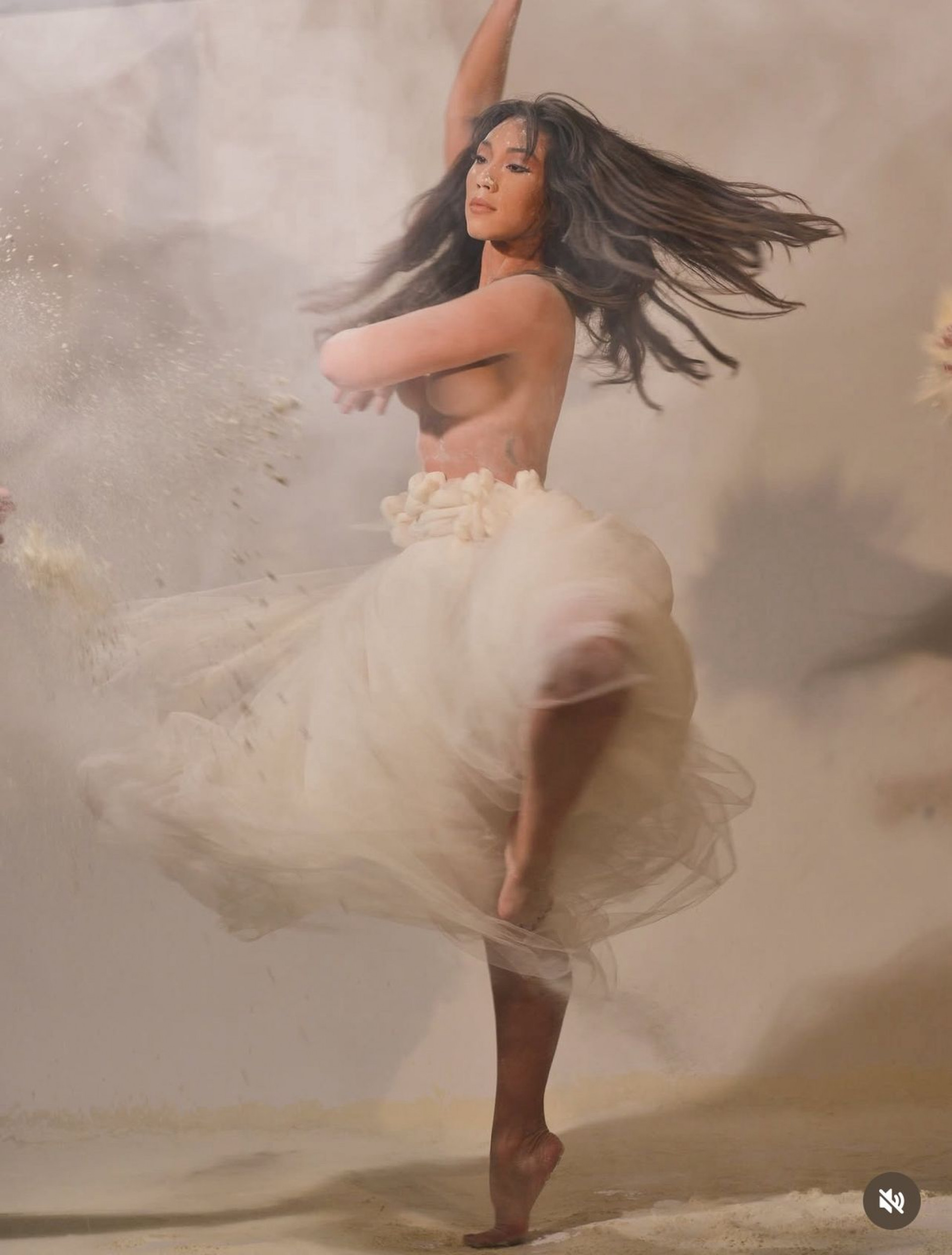 Danni Susuki em ensaio fotográfico no Instagram - Reprodução / Instagram