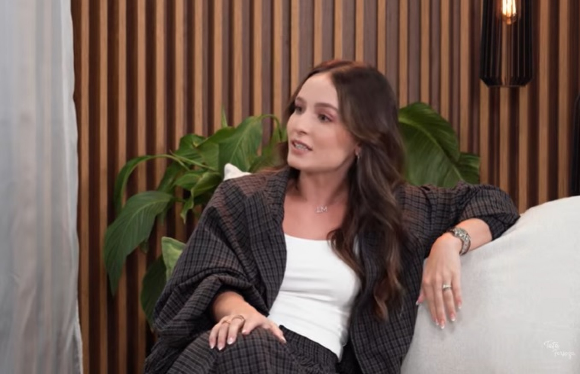 Larissa Manoela revelou planos de engravidar  - Reprodução/YouTube